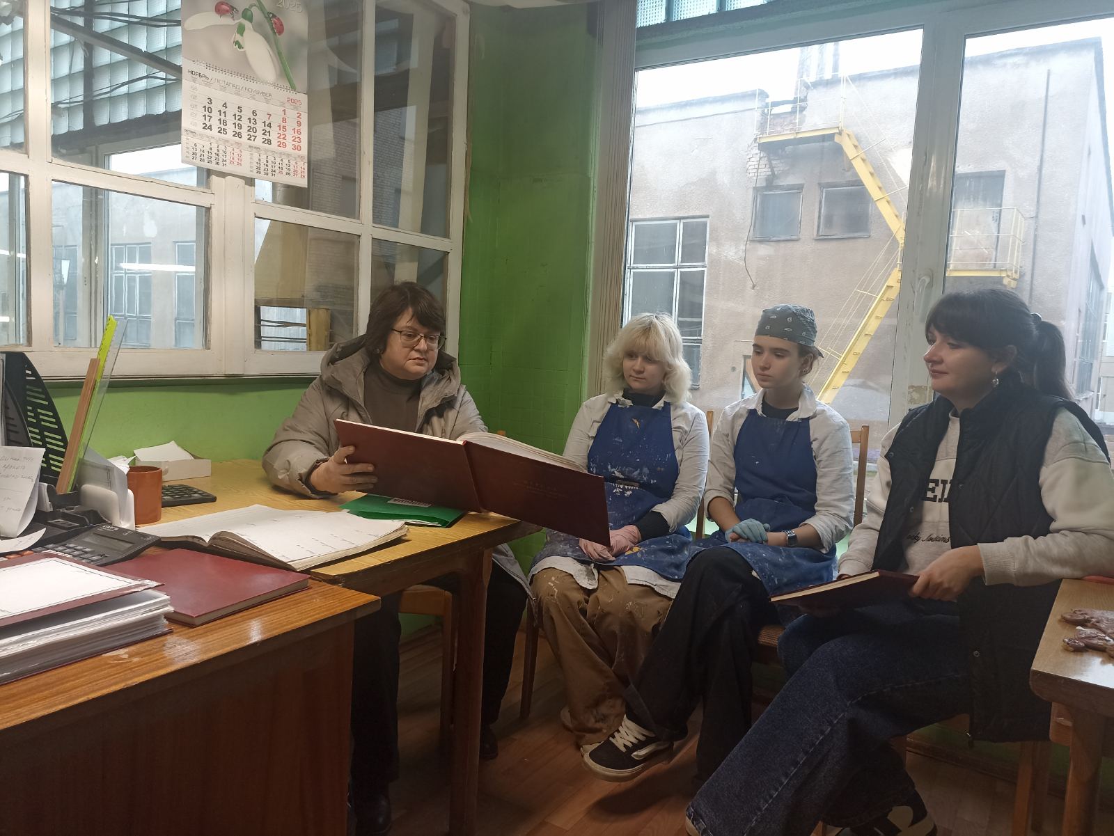 1белхудмонит