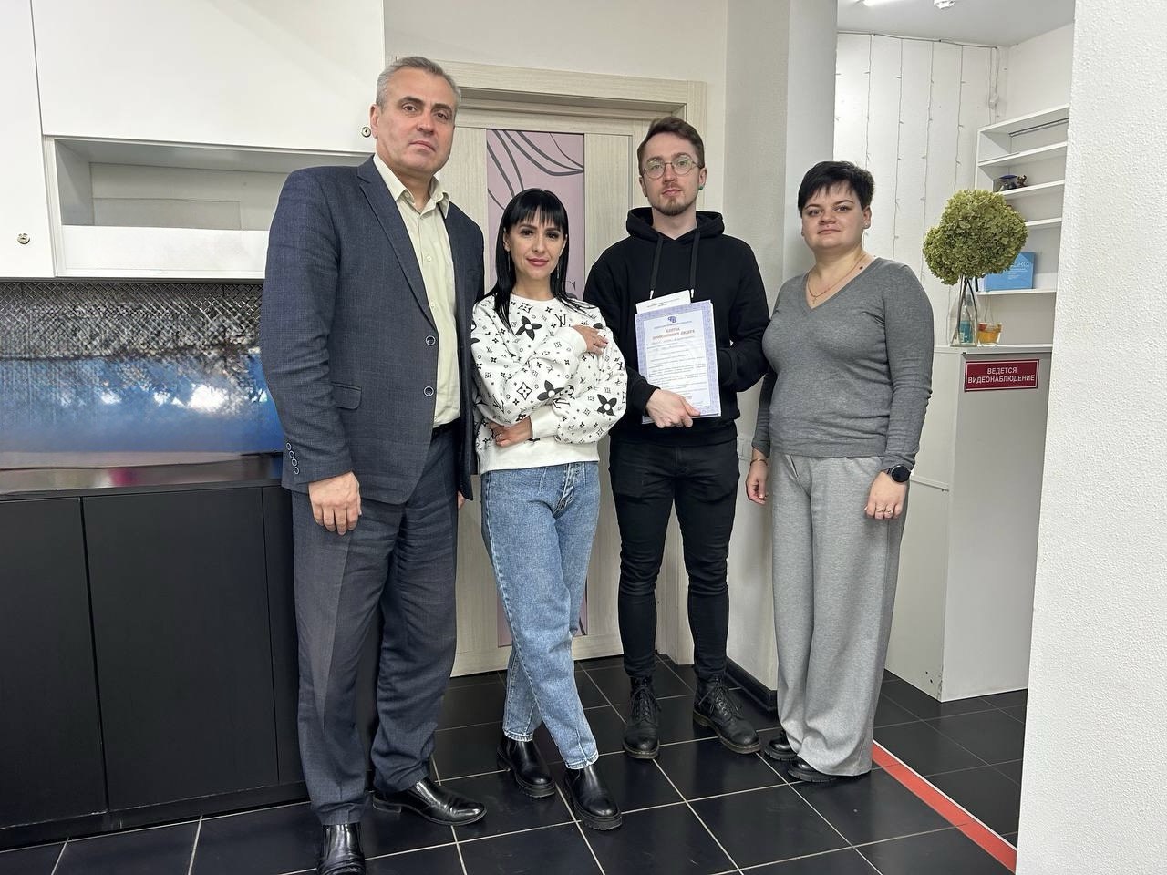 1блестящ